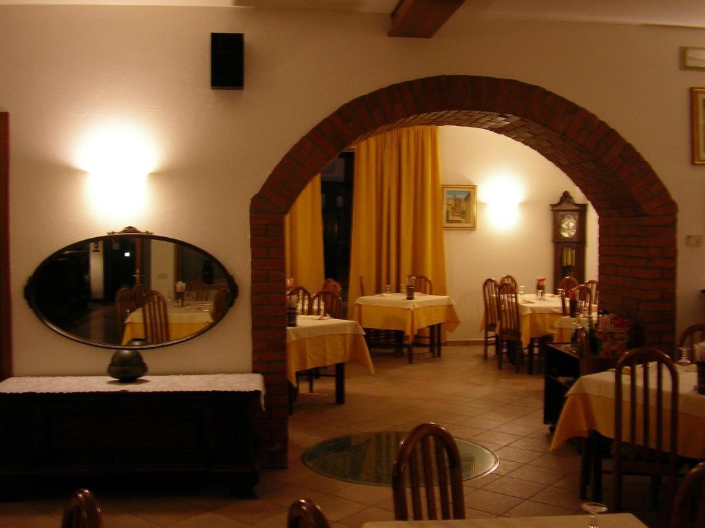 Hotel La Pergola Moniga del Garda Экстерьер фото